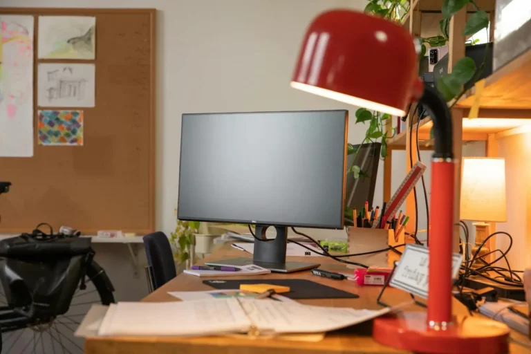 Accessoires de bureau : bien équiper son espace de travail