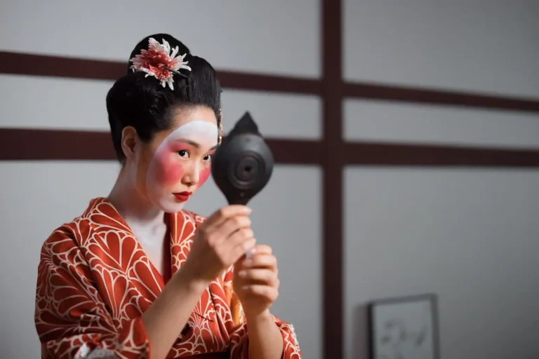 Maquillage de geisha : les codes et la méthode pour le réussir