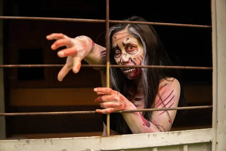 Maquillage zombie : la méthode, du look express au visage travaillé