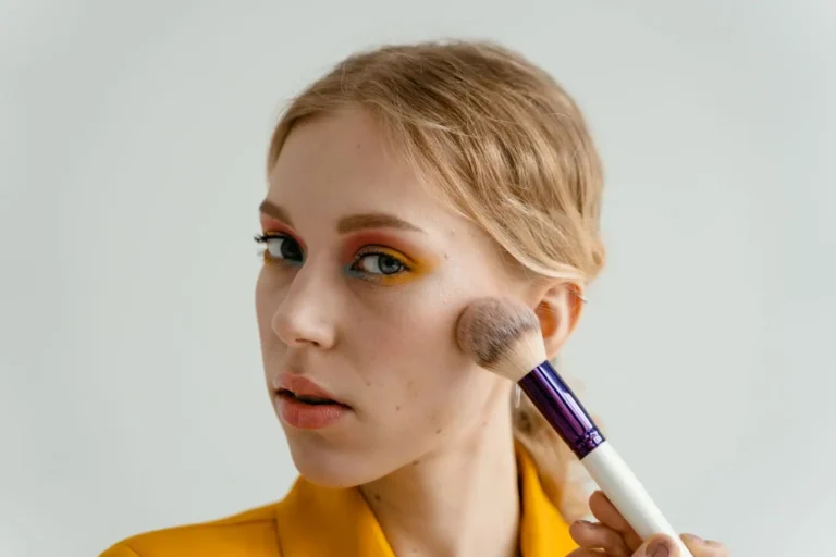 Tuto maquillage : la méthode simple pour débuter et se maquiller au quotidien
