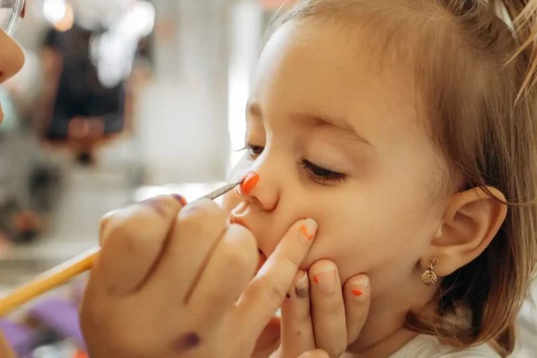 Maquillage d&rsquo;ours : la méthode pour un museau qui fait vrai